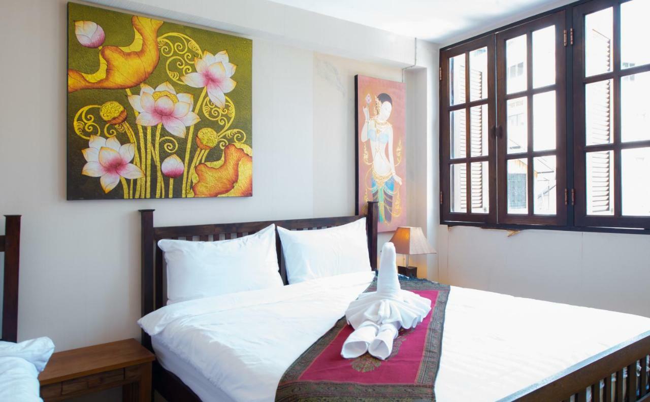 Relax@Wualai Hotel Chiang Mai Bagian luar foto